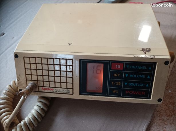 Deux radios marine vhf vxl 501 apelco parfait etat de marche en ance