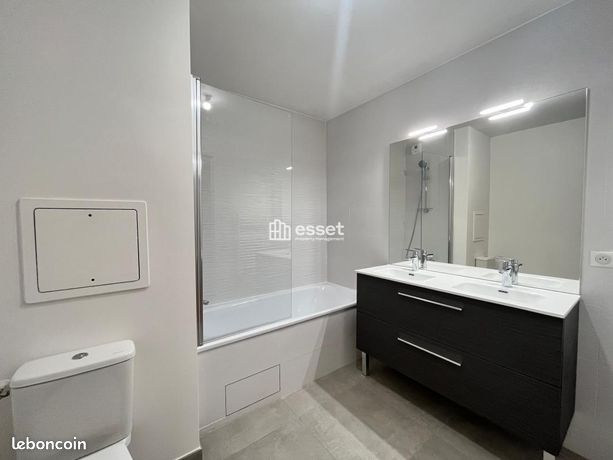 Appartement a louer courbevoie - 4 pièce(s) - 92 m2 - Surfyn