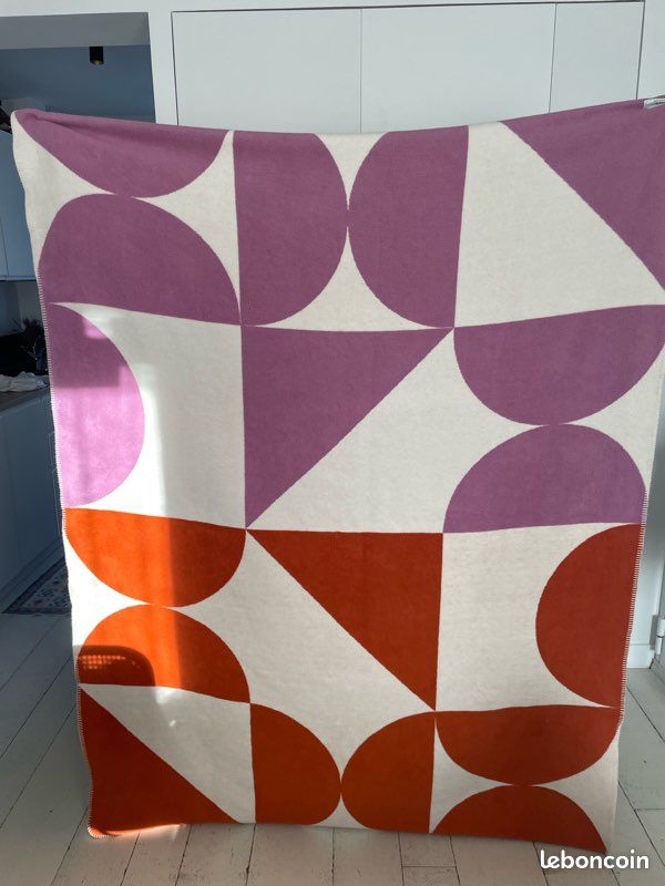 Plaid Noo (image 1)