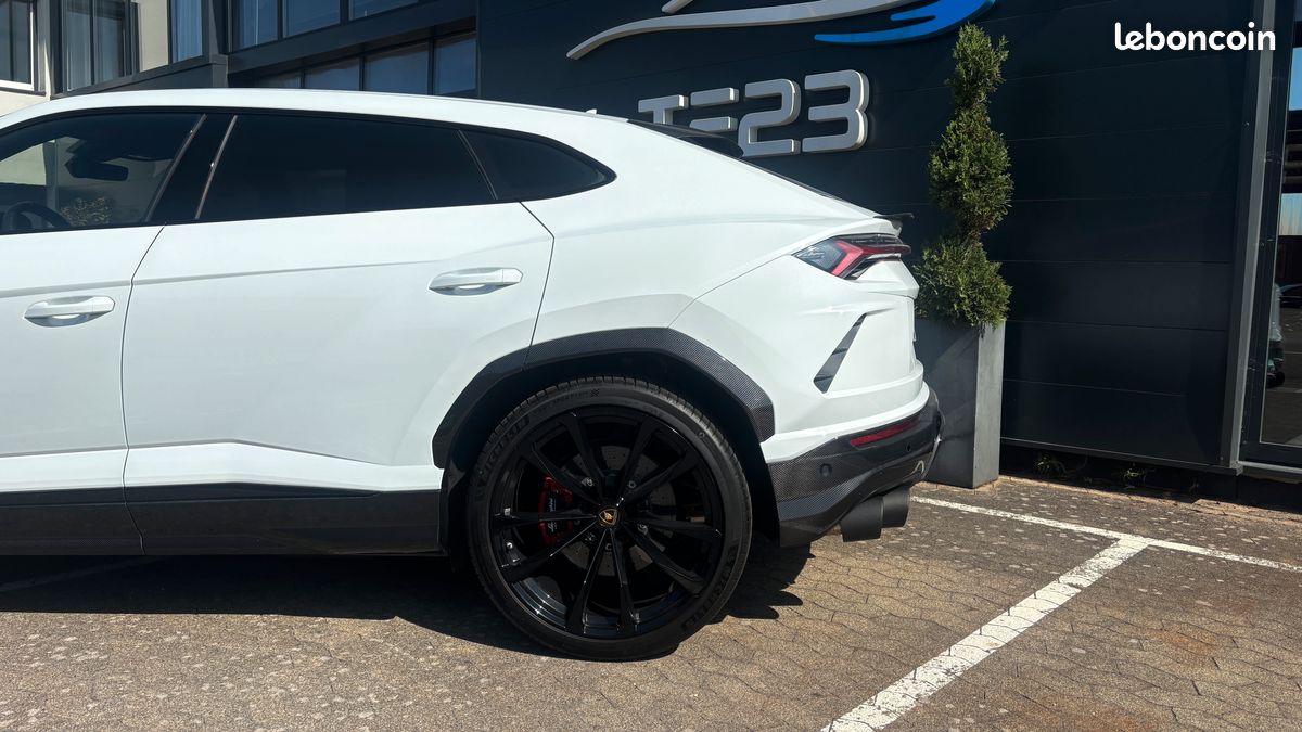 Lamborghini Urus / Pack carbon integral / Entretien exclusivement Lamborghini / Française (image 7)