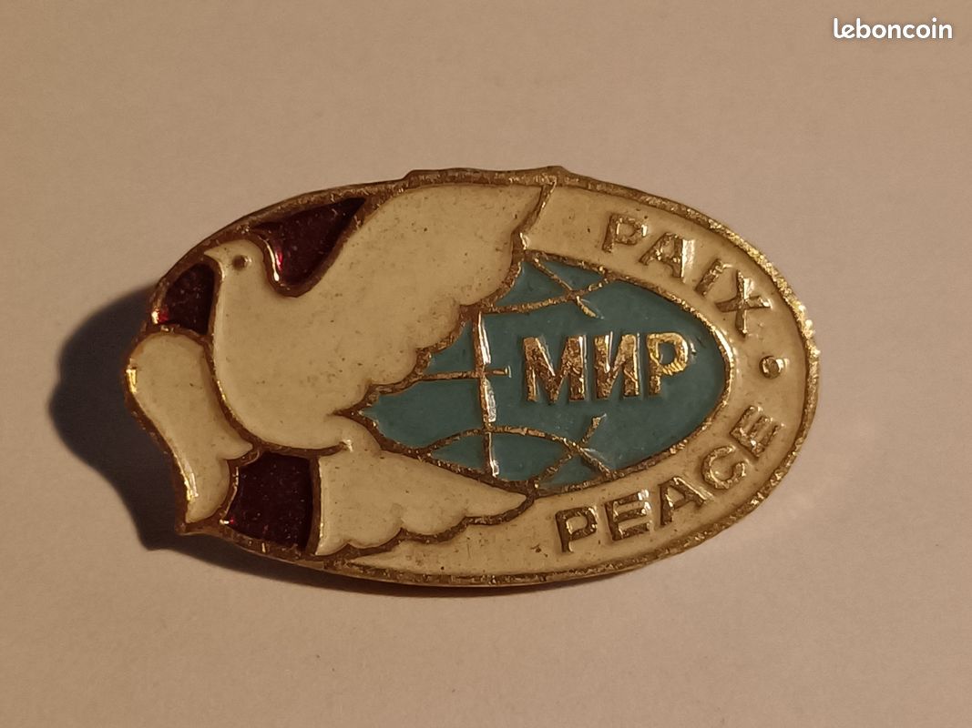PIN'S Paix PEACE MYR (image 1)