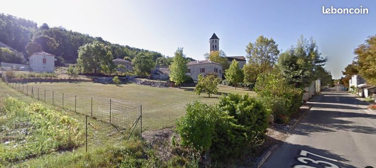 Terrain 2 360 m² Saint Pantaleon