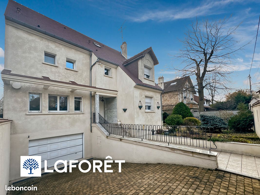 Maison 10 pièces 225 m² · à Villemoisson-sur-Orge · 225 m² · 640 560 €