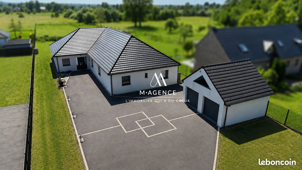 Maison 9 pièces 247 m² · à Nivelle · 247 m² · 595 000 €