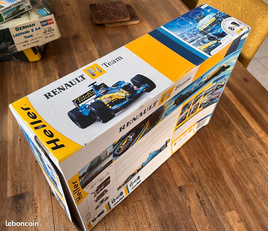 Maquette Formule 1 : Ferrari - F10 - Revell - Rue des Maquettes