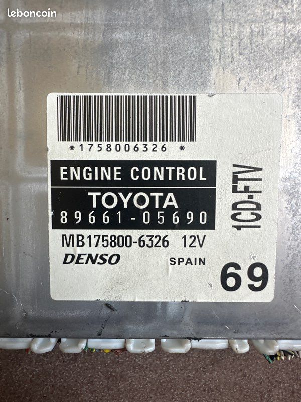 Calculateur moteur Toyota (image 2)