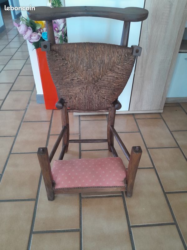 Chaise de prière ancienne (image 2)