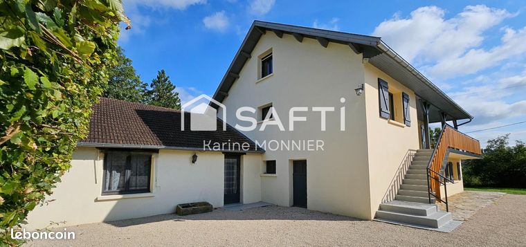 Propriété 11 pièces 197 m²