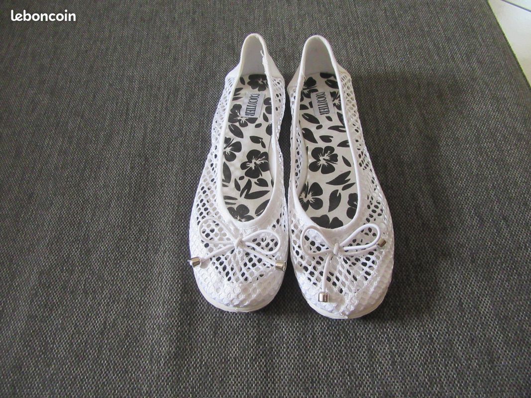Ballerines blanches été neuves p39 (image 1)