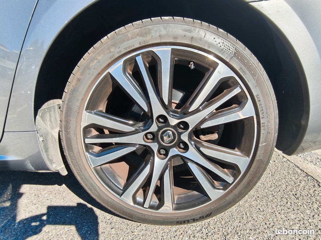 RENAULT Talisman ESTATE 1.6 DCi 160 CH INITIALE PARIS BVA / 4CONTROL / FULL OPTIONS / SOUND BY BOSE (image 29)