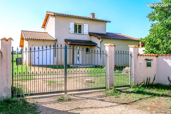 Maison 5 pièces 111 m² · à Beauregard-l'Évêque · 111 m² · 995 €/mois