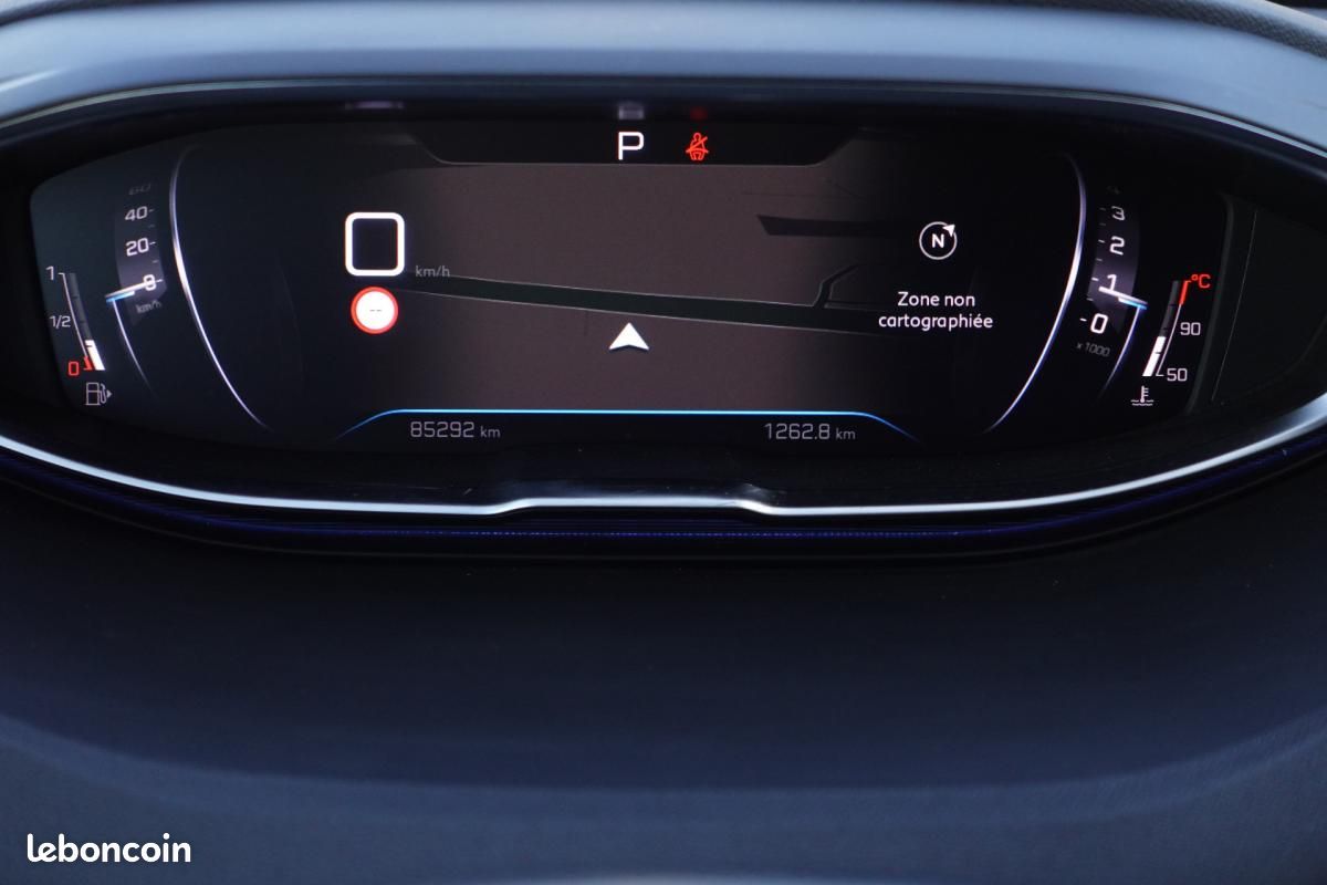 Peugeot 3008 130CH EAT8 ALLURE + FILET DE RETENUE/ 1ÈRE MAIN/ GARANTIE 12 MOIS (image 17)