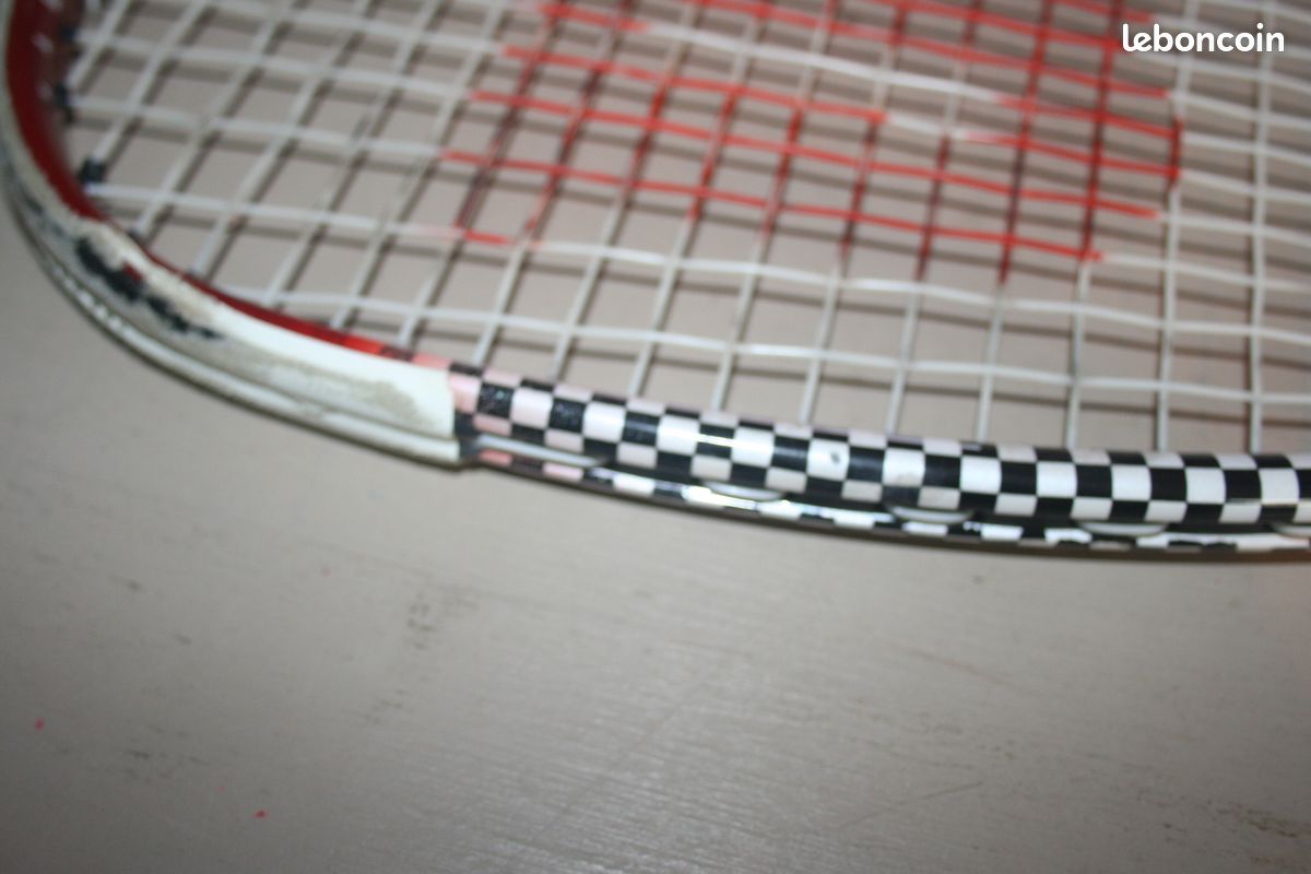 Raquette De Squash Wilson Hammer 180 – Avec Housse – Modèle D’occasion