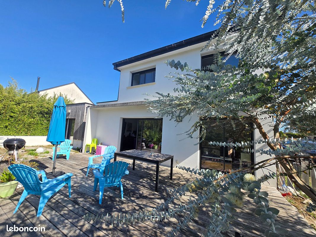 Maison 4 pièces 127 m² · à Sainte-Hélène · 127 m² · 424 080 €