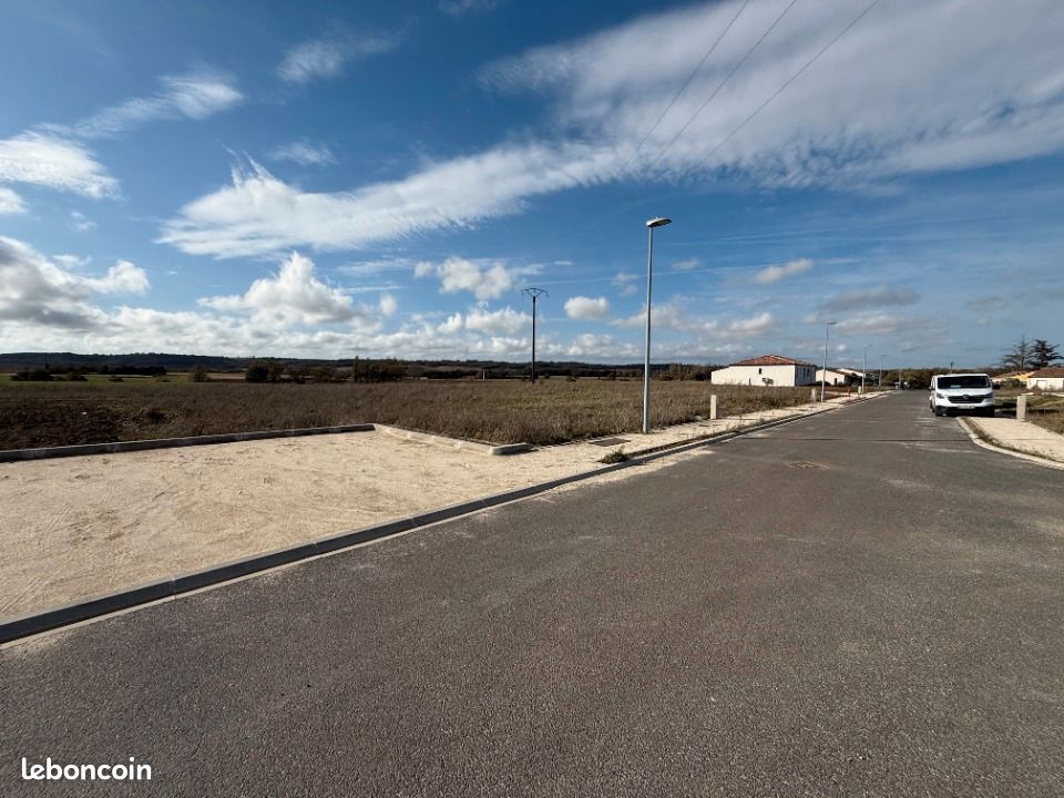 Terrain 733 m² Labastide D Anjou · à Labastide-d'Anjou · 69 900 €