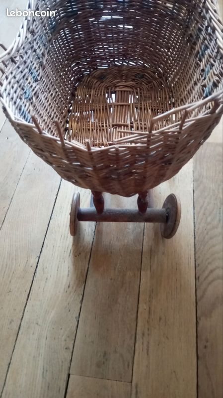 Poussette De Poupée Ancienne Bambou Rotin, Début 1900, Excellent état