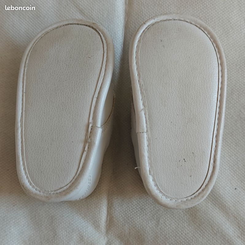 Chaussure blanche cérémonie pour bébé 6-12 mois (neuves) (image 5)