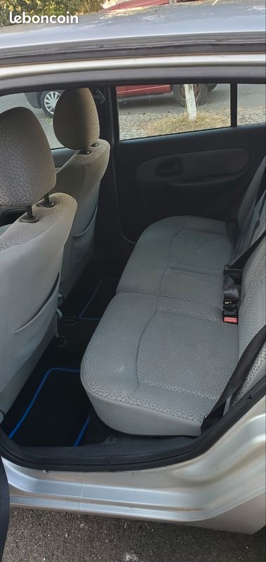 Renault clio (image 4)