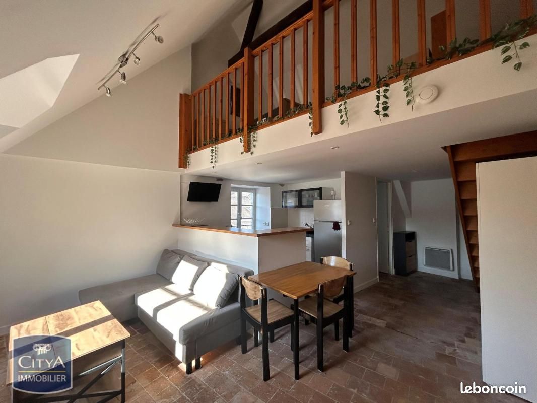 Appartement 1 pièce 35 m² · à Blois · 35 m² · 550 €