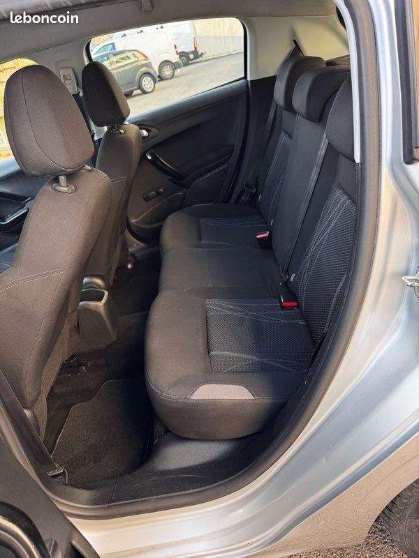 Peugeot 208 1.4 hdi 68ch bvm5 active (image 4)