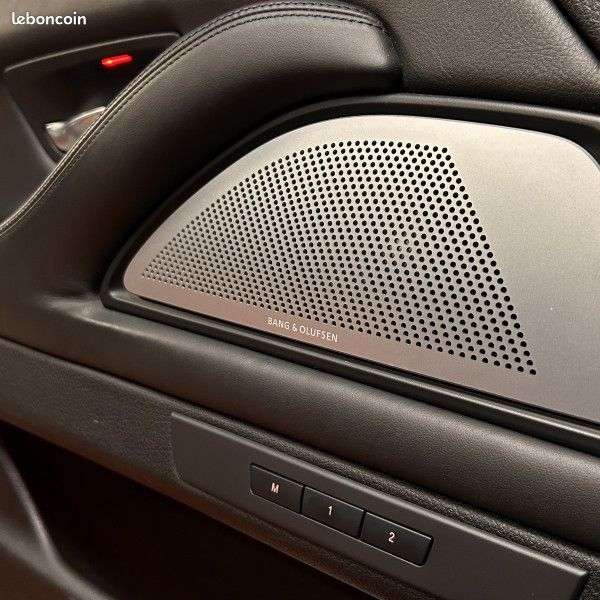 Bmw M5 (F10) 4.4 V8 560CH DKG7 LCI | Caméra 360 | Bang & Olufsen | Toit Ouvrant (image 23)