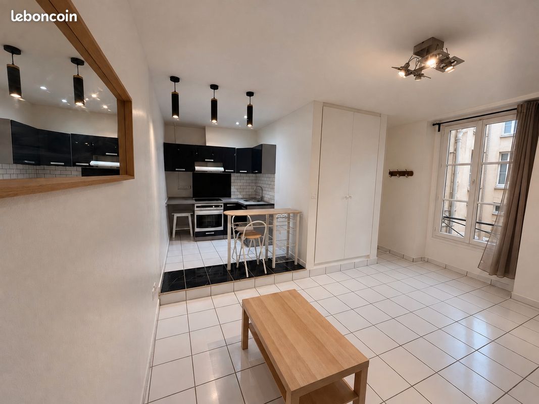 Appartement 1 pièce 30 m² · à Paris · 30 m² · 319 000 €