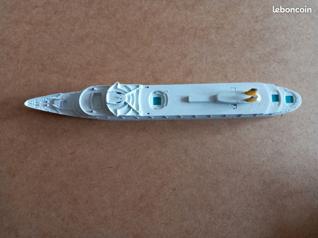 Paquebot- jouet ancien - RMS Canberra (image 3)
