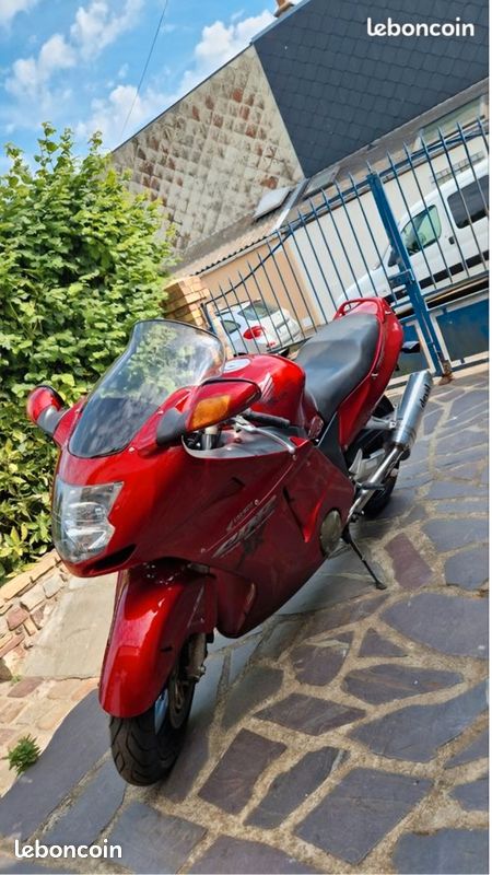 Honda CBR 1100 SUPER BLACKBIRD (image 1)