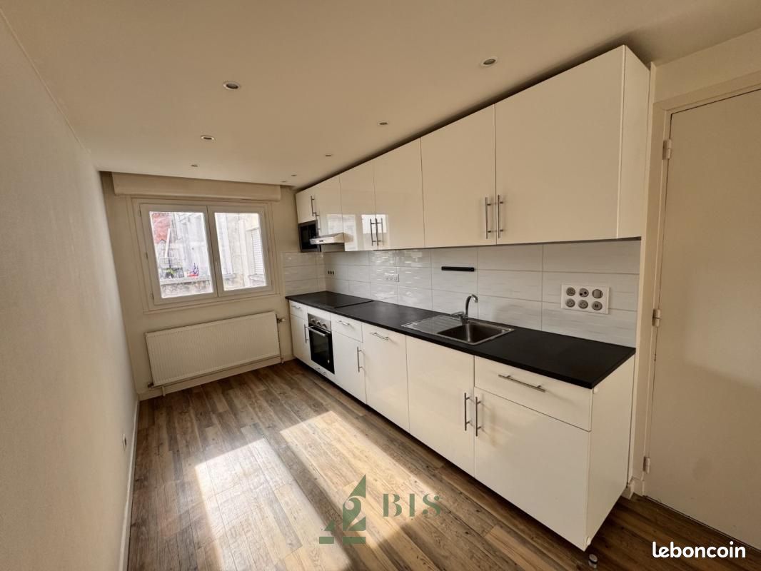 Appartement 4 pièces 91 m² · à Roanne · 91 m² · 710 €