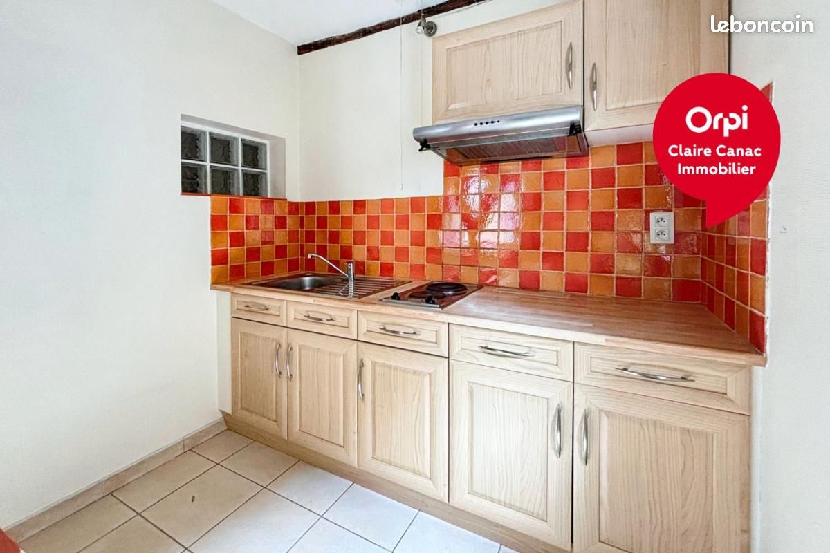 Appartement 2 pièces 32 m² · à Castres · 32 m² · 390 €