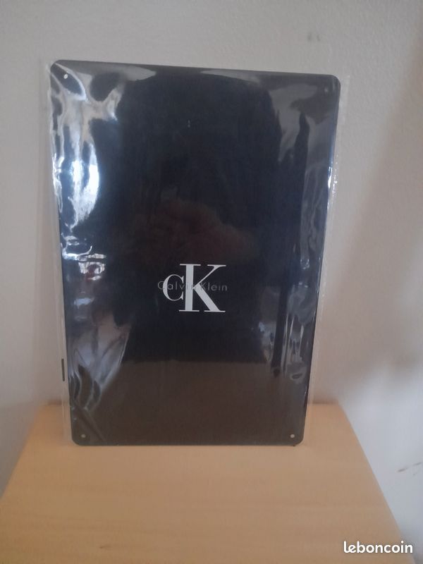 Plaque calvin klein (image 1)