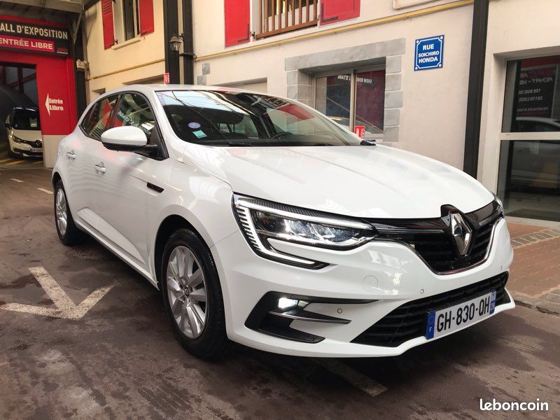 Renault megane IV (2) 1.0 tce 115 fap business (image 1)