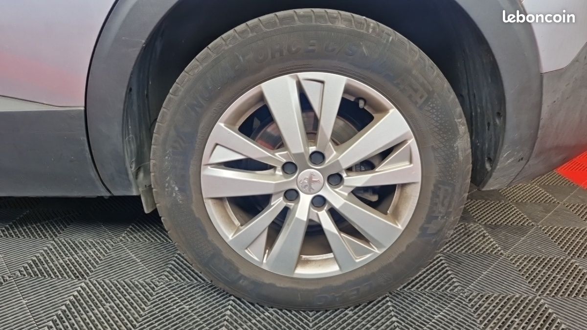 Peugeot 5008 BlueHDi 130 S&S EAT8 Active Business (image 9)