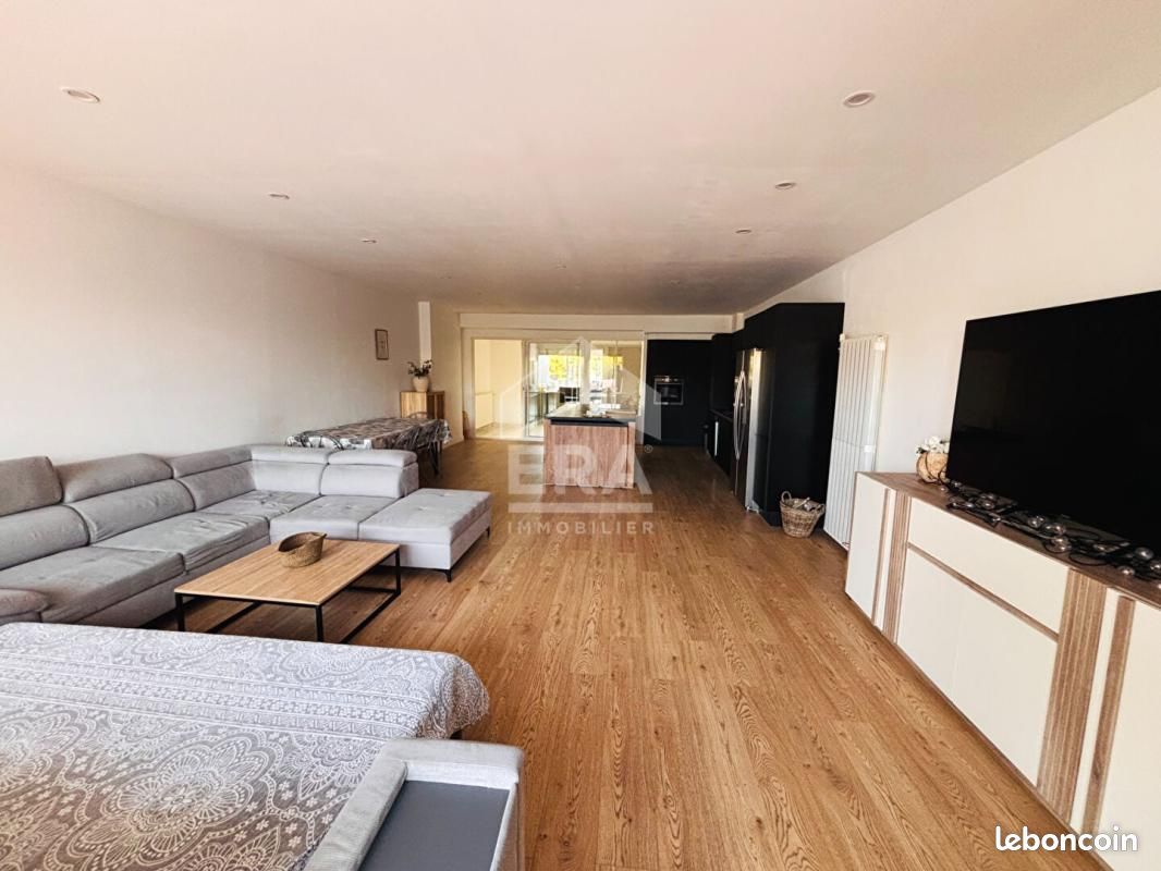Appartement 5 pièces 200 m² · à Carcassonne · 200 m² · 210 000 €