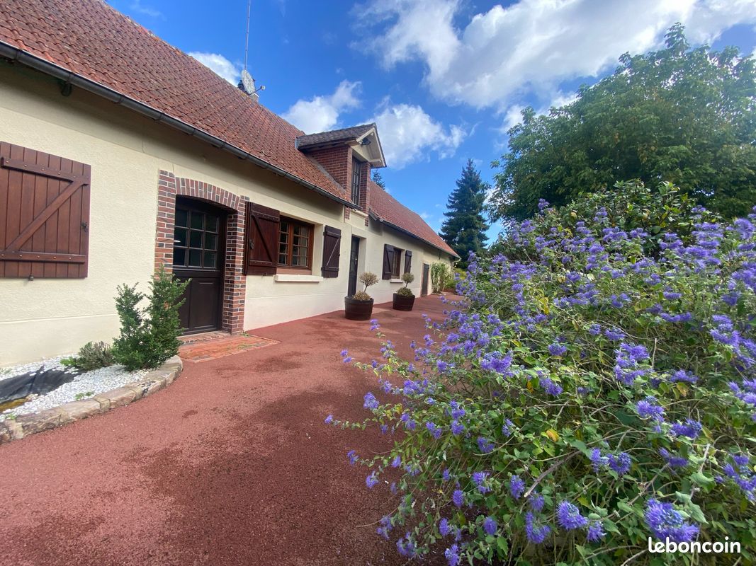 Maison 5 pièces 140 m² · à Châteauneuf-en-Thymerais · 140 m² · 249 500 €