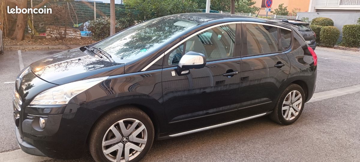 Peugeot 3008 Hybride 4 (image 2)