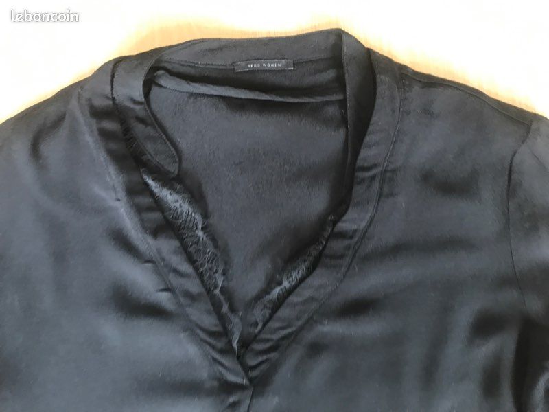 Chemise Ikks noir col v détail dentelle etat nickel (image 2)