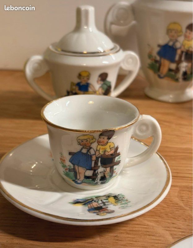 Dinette Ancienne Germaine Bouret – 19 Pièces – Porcelaine – Bon état