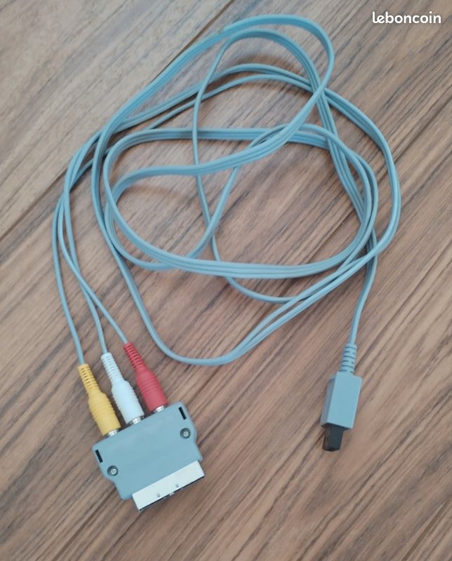 Wii cable officiel peritel (image 1)