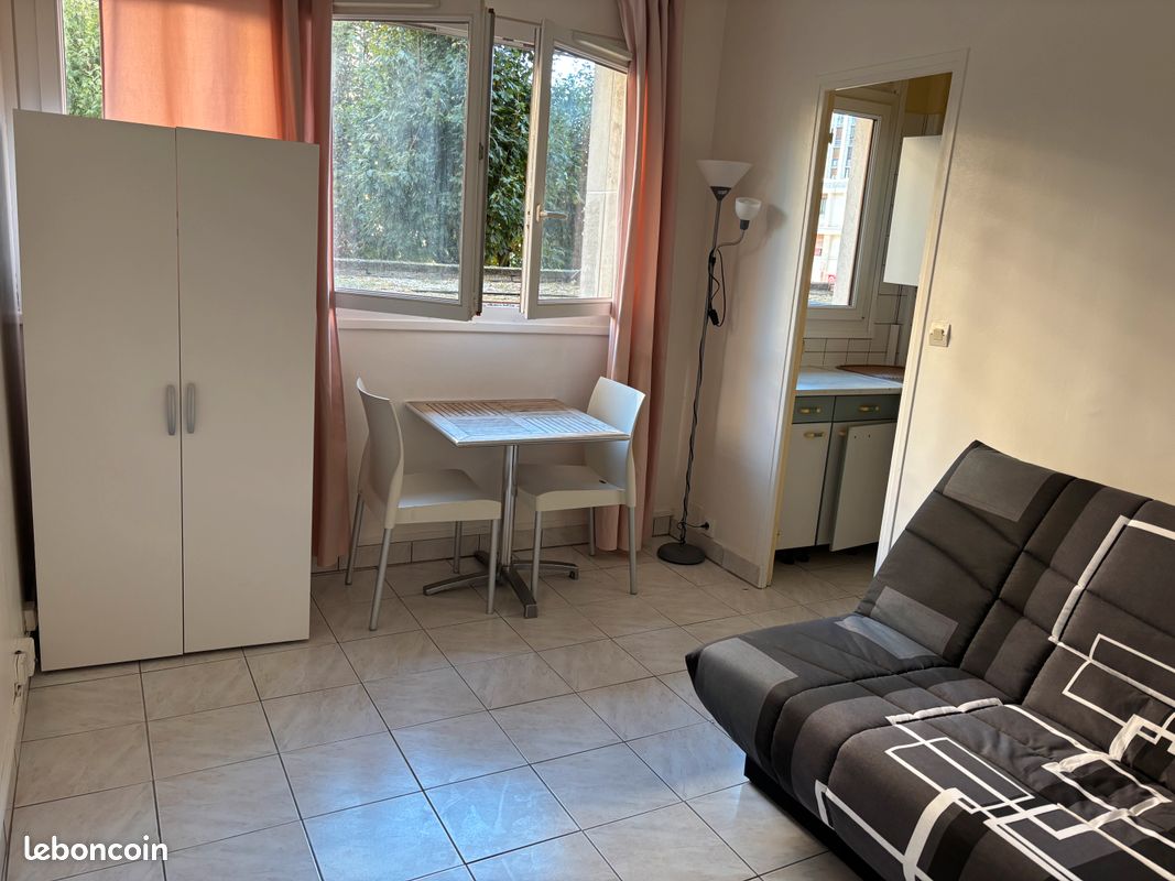Appartement 1 pièce 14 m² · à Meudon · 14 m² · 660 €/mois