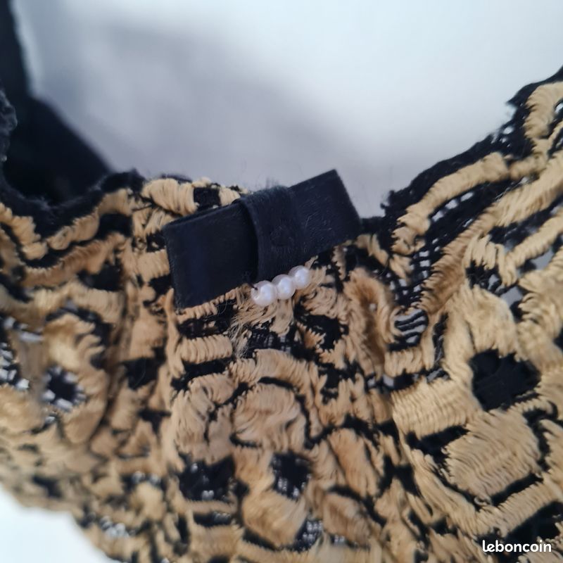 Soutien gorge + culotte - Marque EMOTION - Coloris or et noir (image 2)