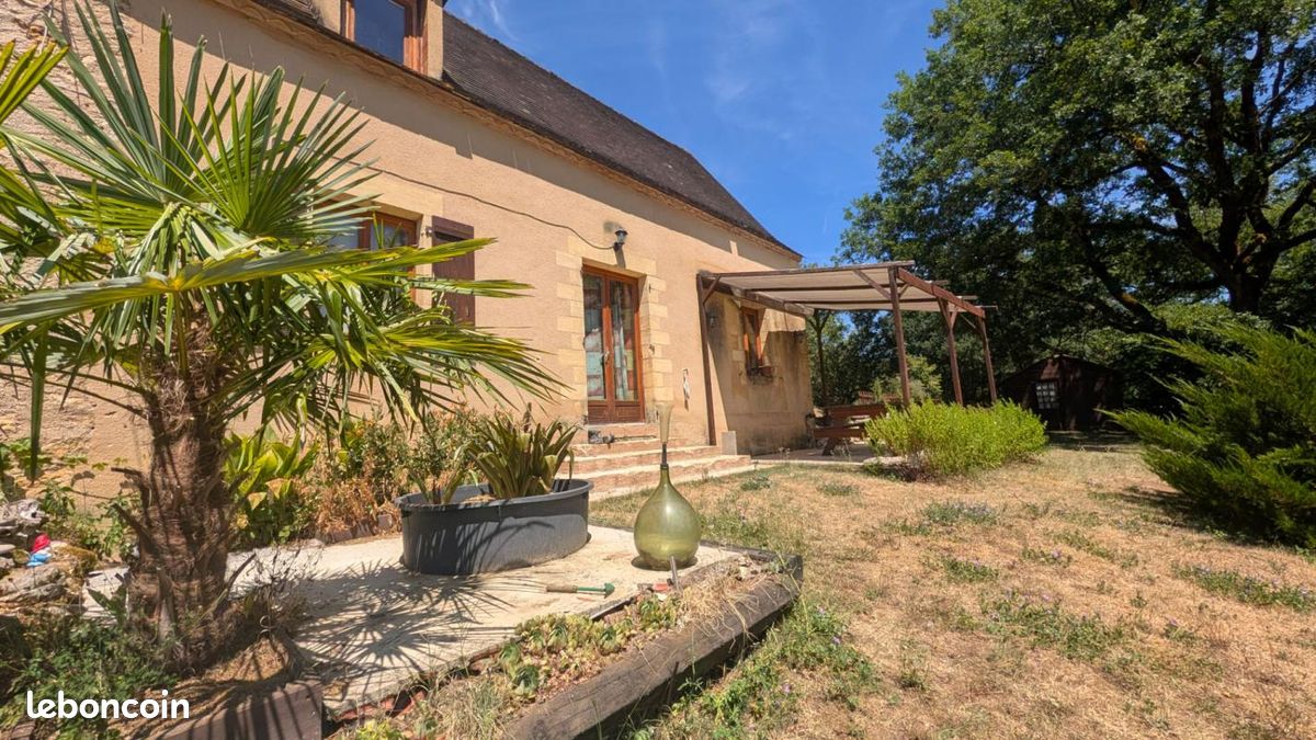 Maison 8 pièces 154 m² · à Le Bugue · 154 m² · 285 000 €