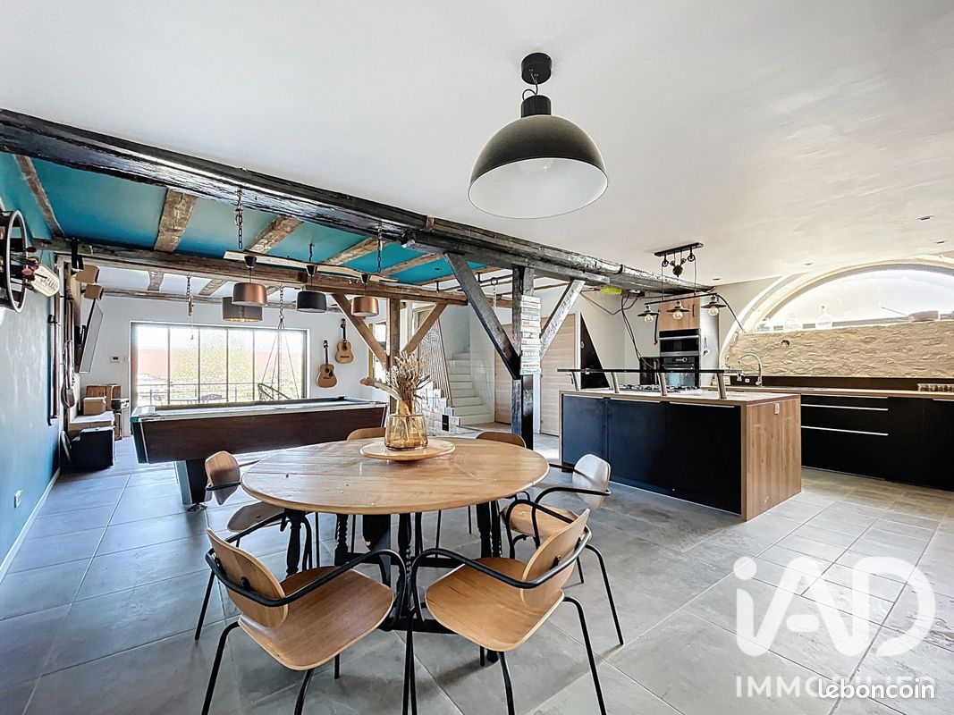 Maison 8 pièces 174 m² · à Montainville · 174 m² · 499 000 €
