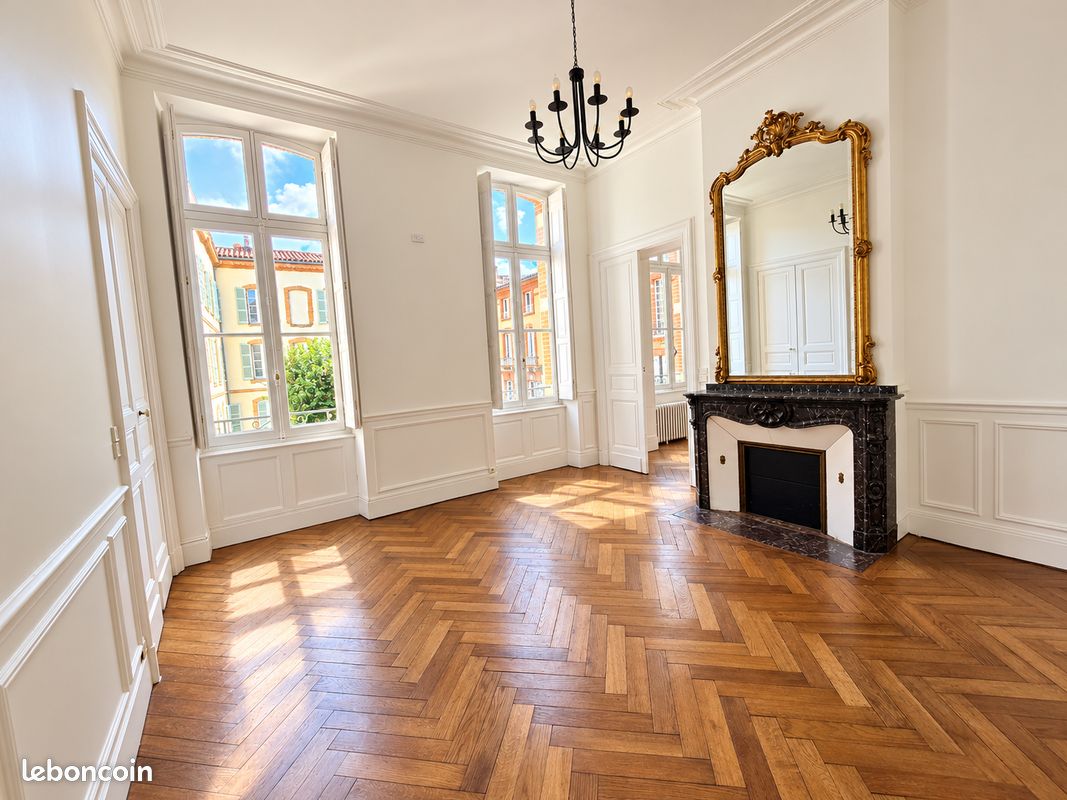 Appartement 7 pièces 155 m² · à Toulouse · 155 m² · 2 300 €/mois