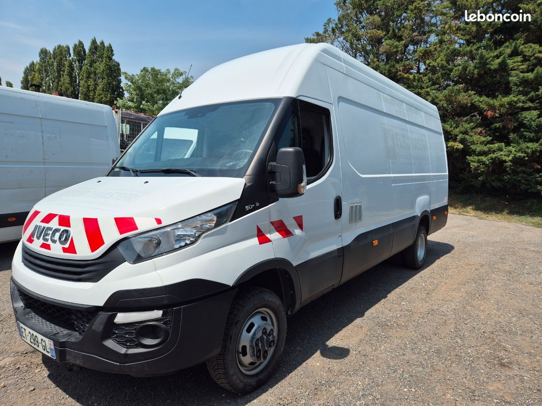 Iveco Daily L4H3 50-150 3l 150ch équipé d'une machine à pneu embarqué Guernet tyrebox (image 2)