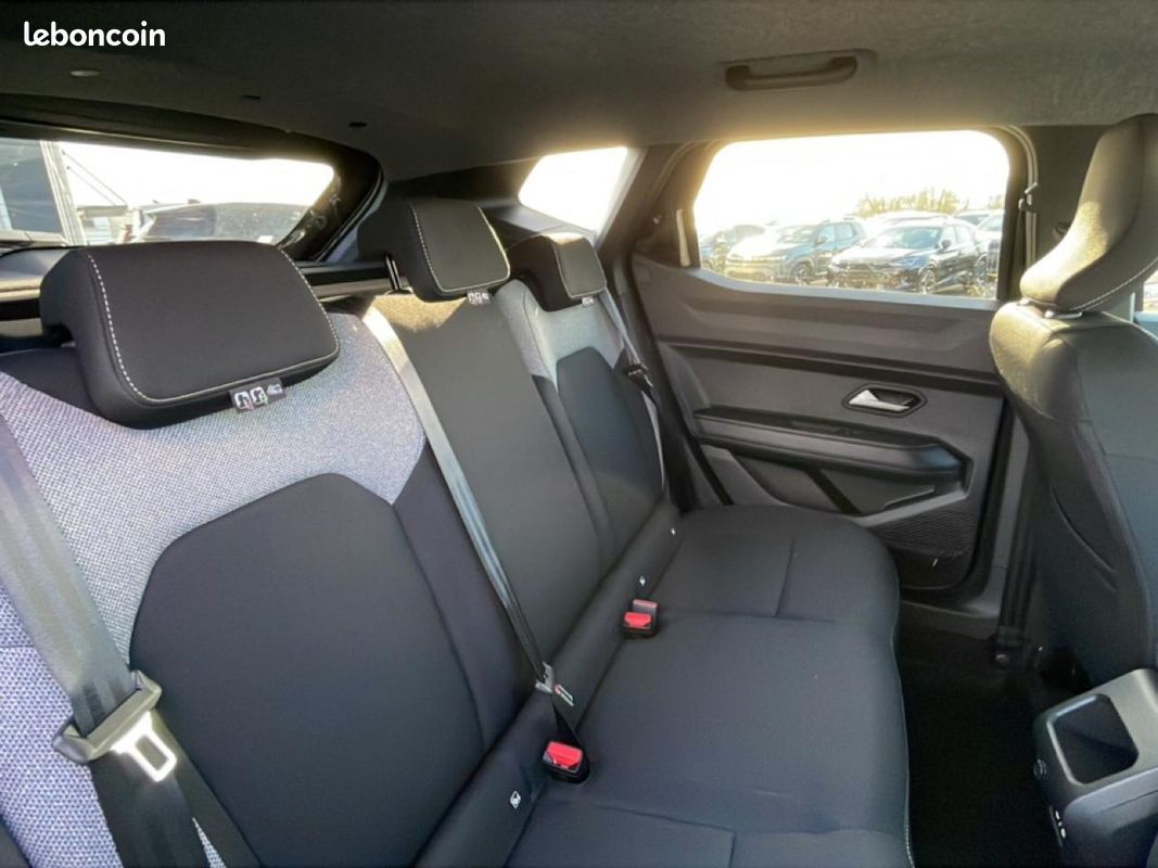 DACIA DUSTER 1.2 mild hybrid 140 journey (image 28)
