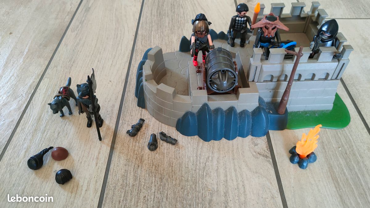 Le bastion des méchants Playmobil (image 1)
