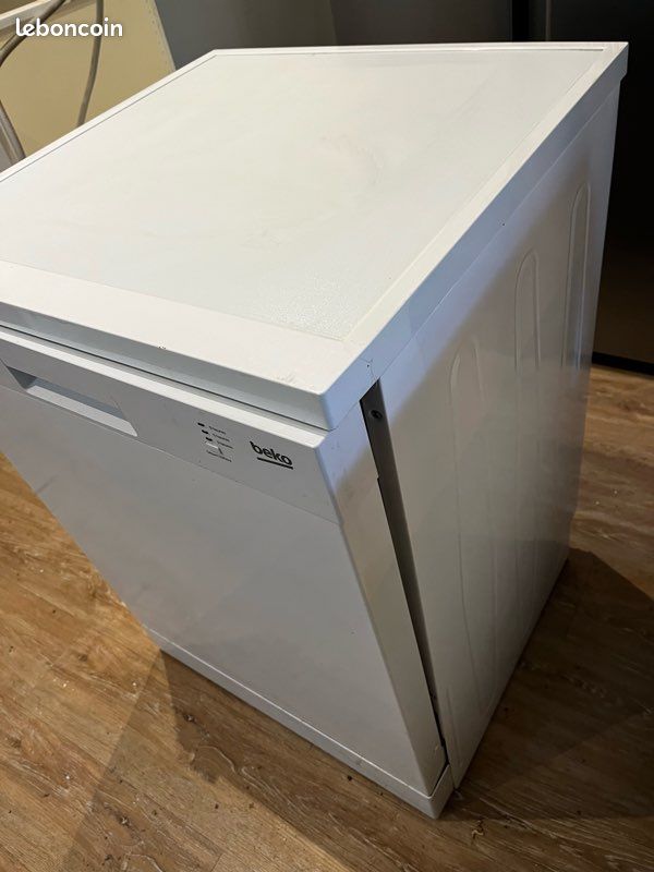Lave-vaisselle Beko DFN113 (image 5)