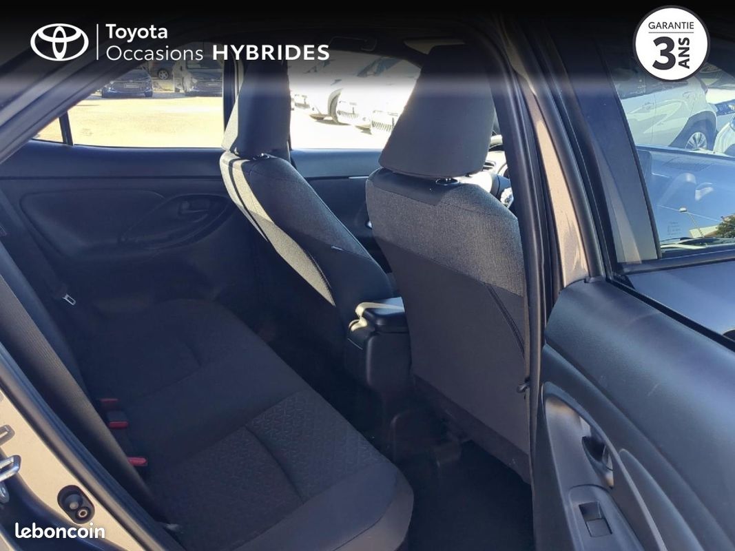 Toyota Yaris Cross 116h Design AWD-i MY22 (image 7)