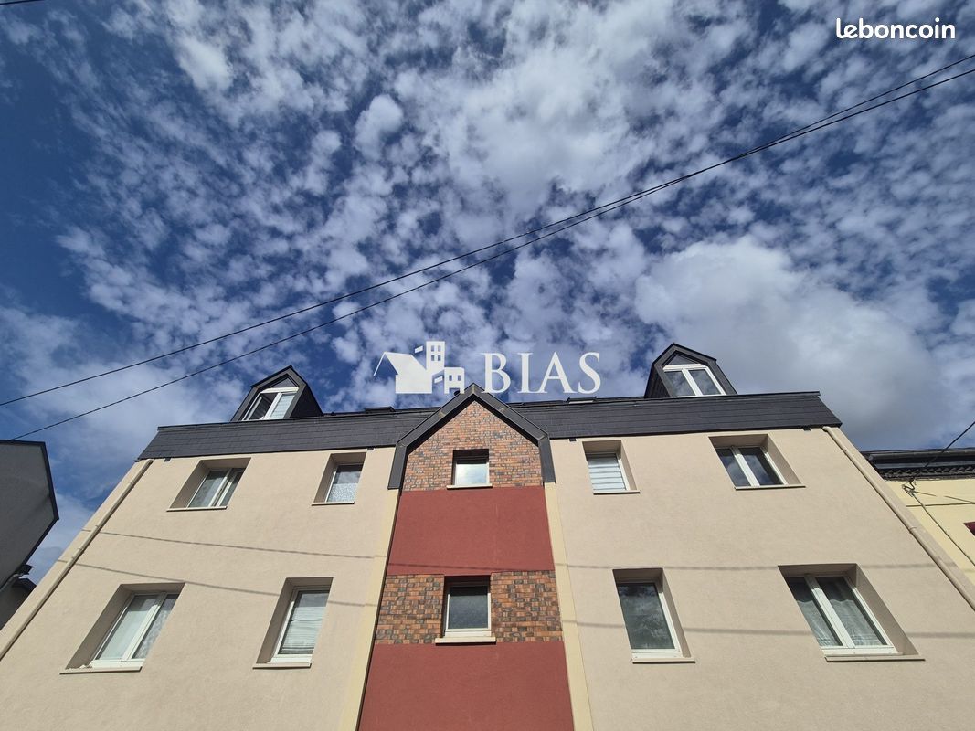 Immeuble 278 m² · à Le Petit-Quevilly · 278 m² · 470 000 €